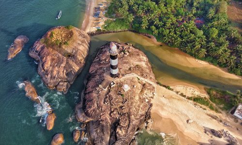 Kapu_Beach_Lighthouse_